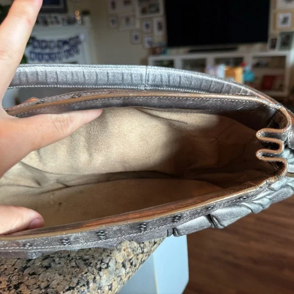 Bottega Veneta Shoulder Bag - Picture 10 of 16